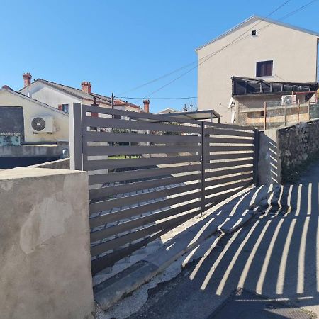 Sea And Sun Kantrida Apartment Rijeka Ngoại thất bức ảnh