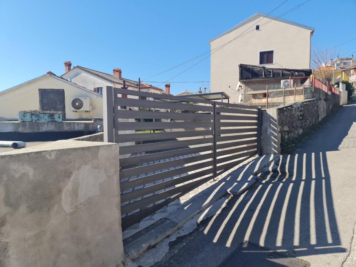 Sea And Sun Kantrida Apartment Rijeka Ngoại thất bức ảnh
